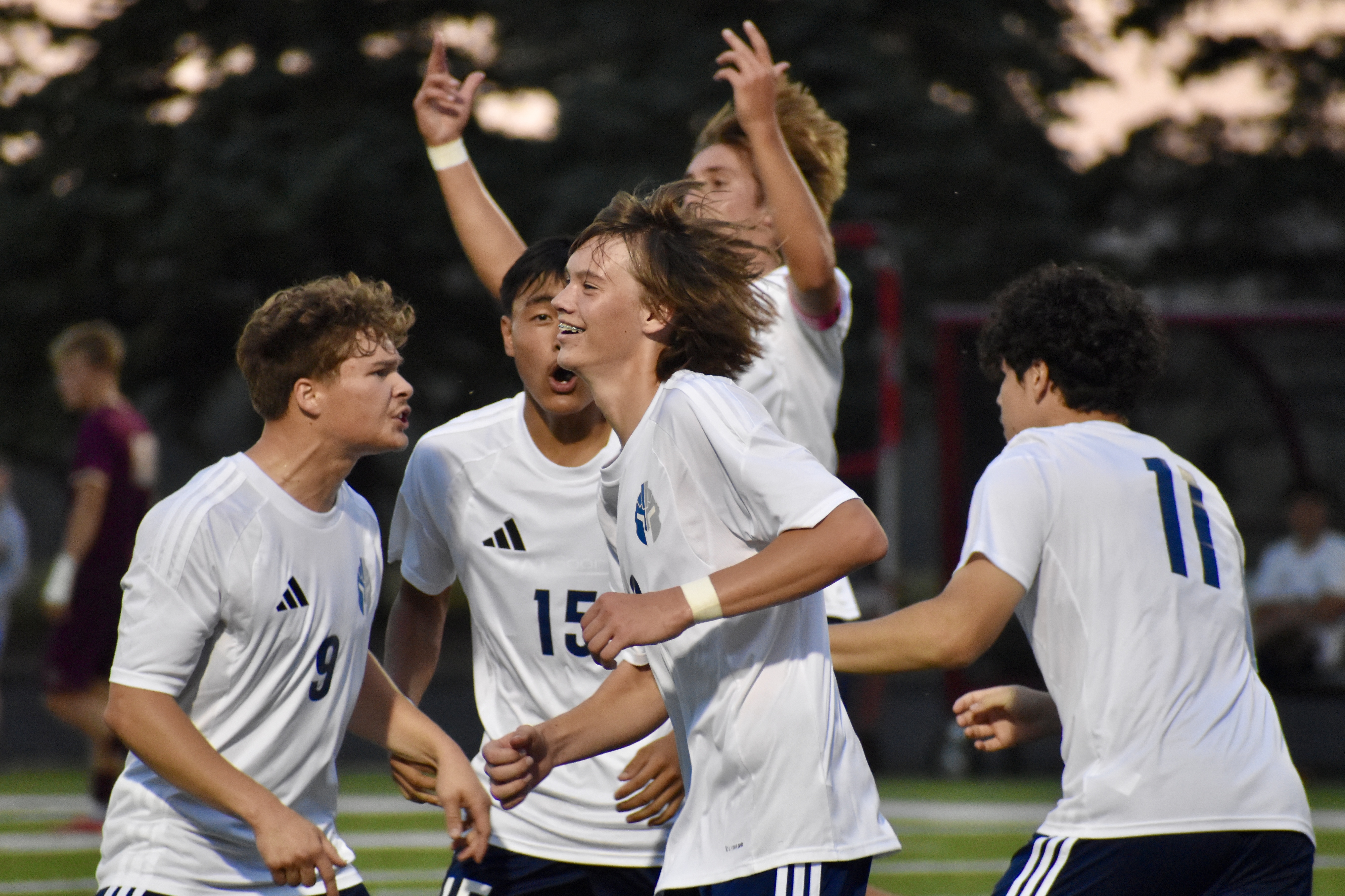 Sentinels soccer fights to break two game skid
